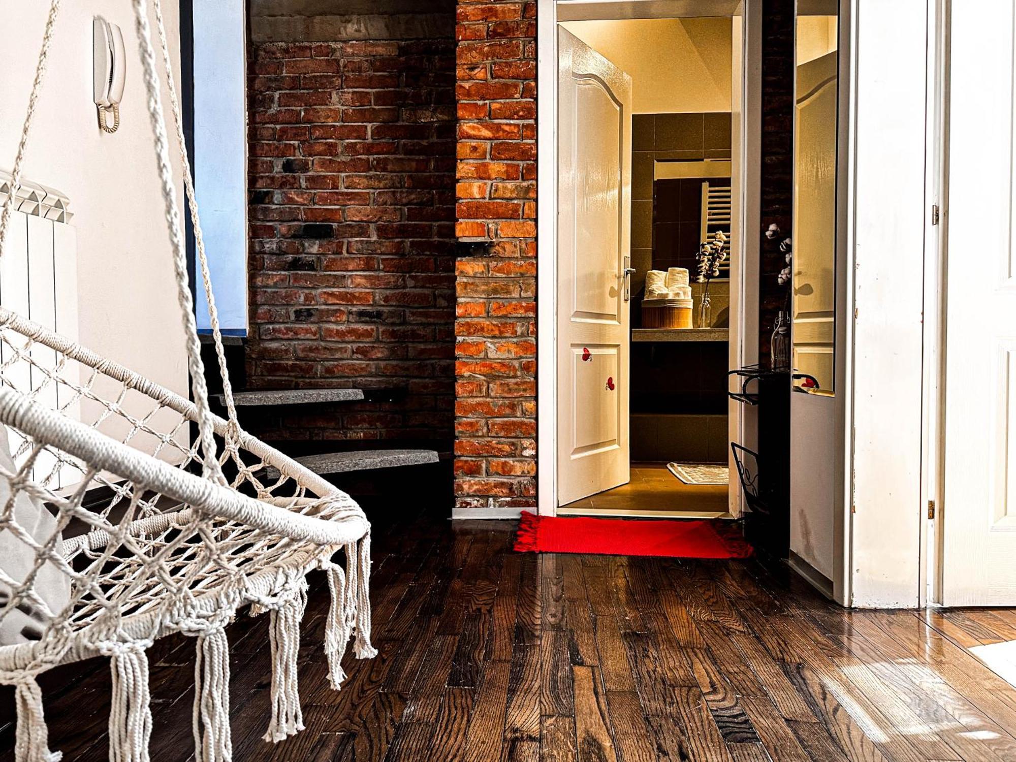 Family Penthouse Old Town Heart Renovated Apartment เบลเกรด ภายนอก รูปภาพ